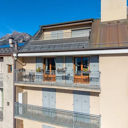 White Peak 77 - Panoramic Slope Views Appartement