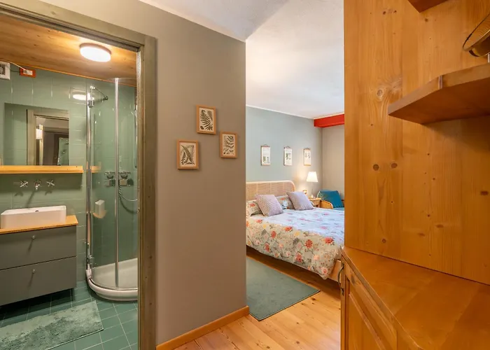 White Peak 77 - Panoramic Slope Views * Bormio