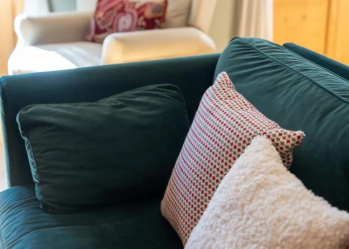 White Peak 77 - Panoramic Slope Views Apartment Bormio