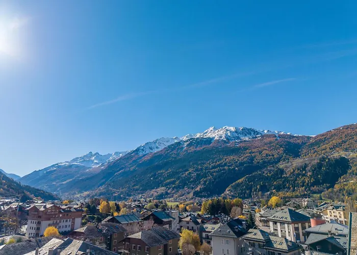 White Peak 77 - Panoramic Slope Views Lägenhet *